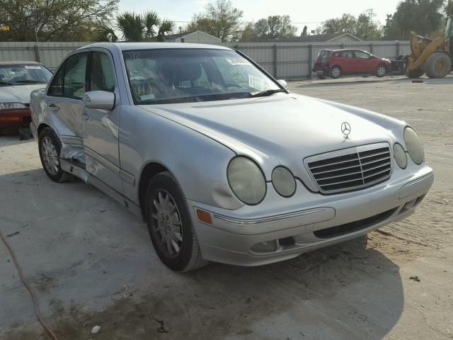 WDBJF65J7YB015259 - 2000 MERCEDES-BENZ E 320 SILVER photo 1