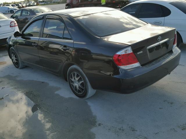 4T1BE32K55U418494 - 2005 TOYOTA CAMRY LE BLACK photo 3