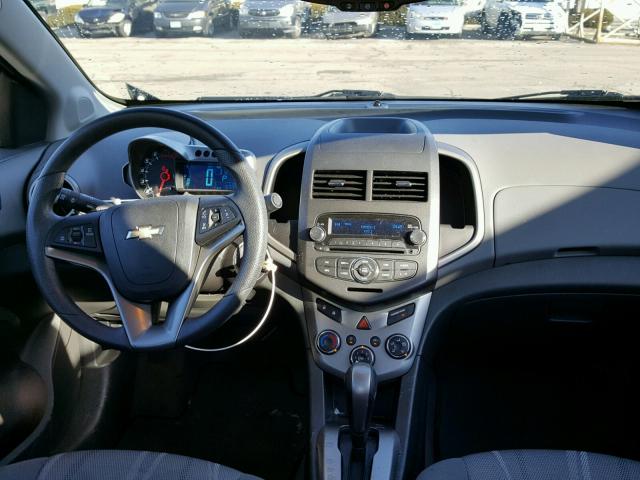 1G1JC5SH5F4123671 - 2015 CHEVROLET SONIC LT SILVER photo 9