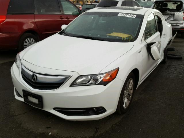 19VDE3F39DE302317 - 2013 ACURA ILX HYBRID WHITE photo 2