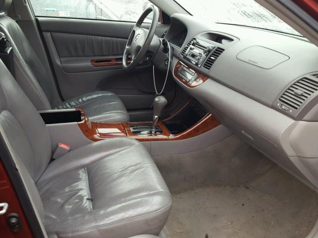 JTDBE32K020108860 - 2002 TOYOTA CAMRY LE RED photo 5