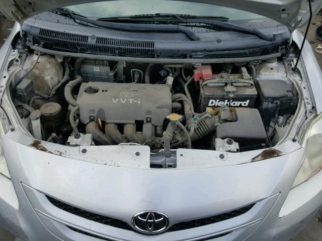 JTDBT923471107925 - 2007 TOYOTA YARIS SILVER photo 7