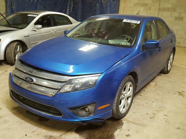 3FAHP0HA1CR426091 - 2012 FORD FUSION SE BLUE photo 2