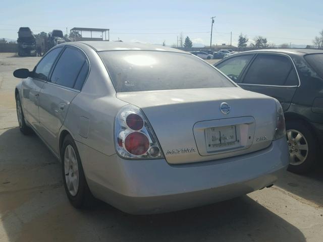 1N4AL11D43C170423 - 2003 NISSAN ALTIMA BAS SILVER photo 3