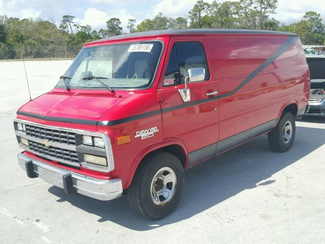 1GCEG25H1PF318714 - 1993 CHEVROLET G20 RED photo 2