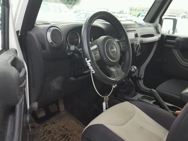 1C4AJWAG3FL574521 - 2015 JEEP WRANGLER S 白色 照片 9