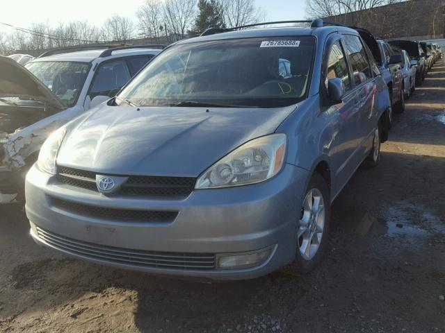 5TDZA22C35S262297 - 2005 TOYOTA SIENNA XLE BLUE photo 2