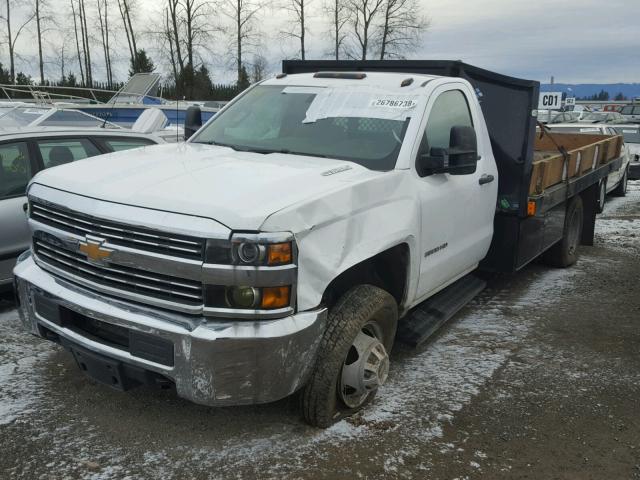 1GB3KYC81FF631860 - 2015 CHEVROLET SILVERADO WHITE photo 2