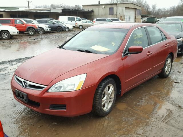 1HGCM56307A218316 - 2007 HONDA ACCORD SE RED photo 2