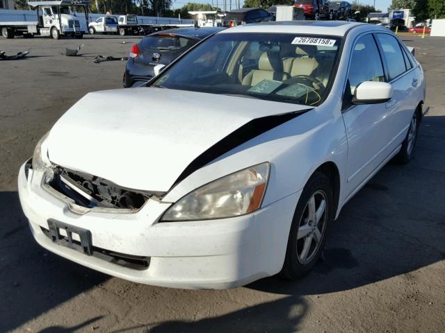 JHMCM56874C033351 - 2004 HONDA ACCORD EX WHITE photo 2