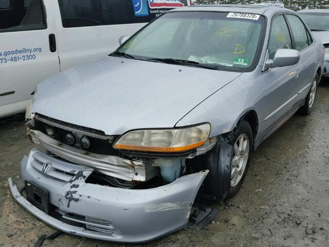 1HGCG56712A095399 - 2002 HONDA ACCORD SE SILVER photo 2