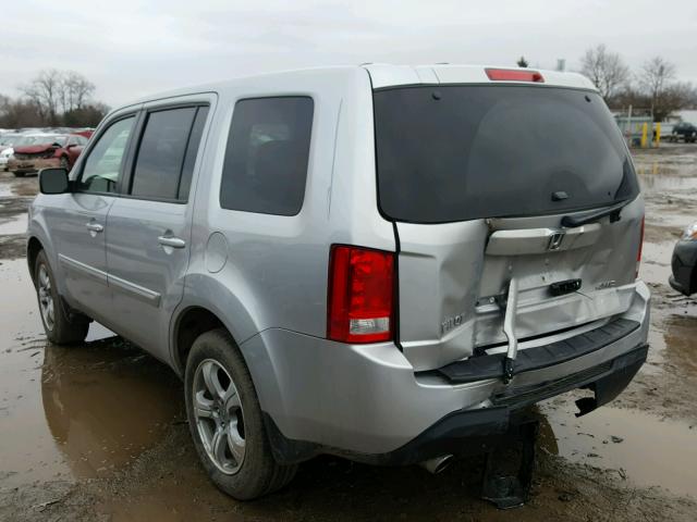 5FNYF4H54FB055294 - 2015 HONDA PILOT EXL SILVER photo 3