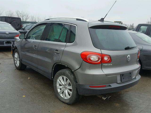 WVGAV7AX6AW504119 - 2010 VOLKSWAGEN TIGUAN S GRAY photo 3