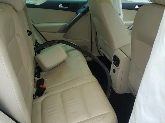 WVGAV7AX6AW504119 - 2010 VOLKSWAGEN TIGUAN S GRAY photo 6