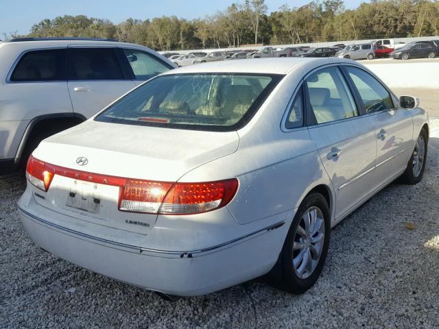 KMHFC46F47A163643 - 2007 HYUNDAI AZERA SE WHITE photo 4