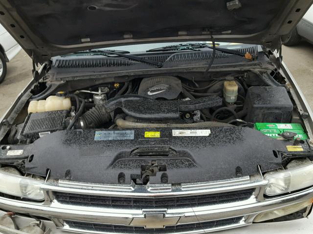 1GNFK16T61J302259 - 2001 CHEVROLET SUBURBAN K GRAY photo 7