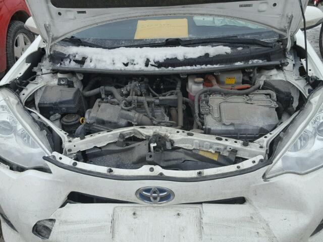 JTDKDTB37C1500838 - 2012 TOYOTA PRIUS C WHITE photo 7