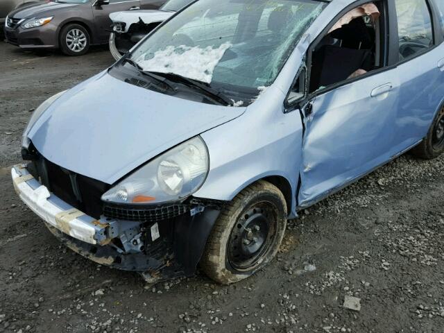 JHMGD38418S041313 - 2008 HONDA FIT BLUE photo 9