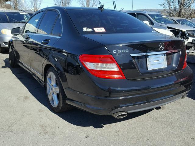 WDDGF5EB8BA476052 - 2011 MERCEDES-BENZ C 300 BLACK photo 3