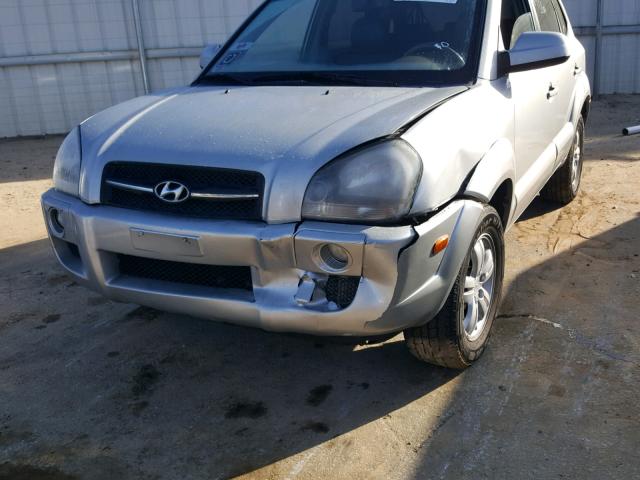 KM8JN12D57U637668 - 2007 HYUNDAI TUCSON SE SILVER photo 9