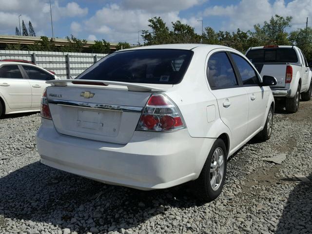 KL1TD56688B201002 - 2008 CHEVROLET AVEO BASE WHITE photo 4