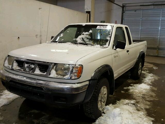 1N6ED26T5YC404331 - 2000 NISSAN FRONTIER K WHITE photo 2