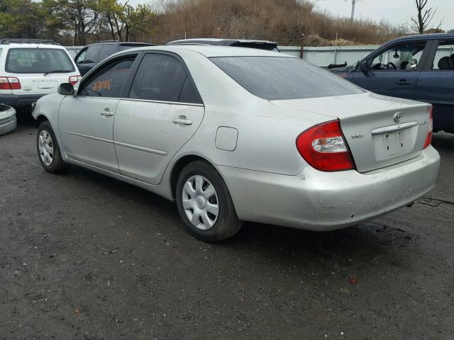 4T1BE32K93U723557 - 2003 TOYOTA CAMRY LE SILVER photo 3
