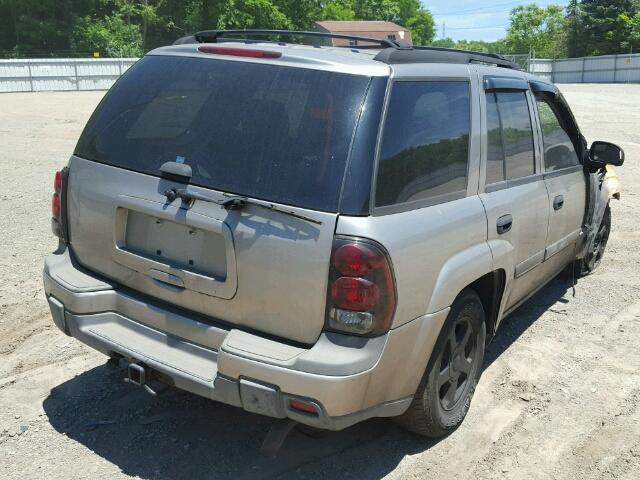 1GNDT13S922486513 - 2002 CHEVROLET TRAILBLAZE BEIGE photo 4