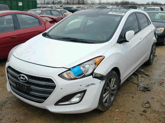 KMHD35LH4GU270175 - 2016 HYUNDAI ELANTRA GT WHITE photo 2