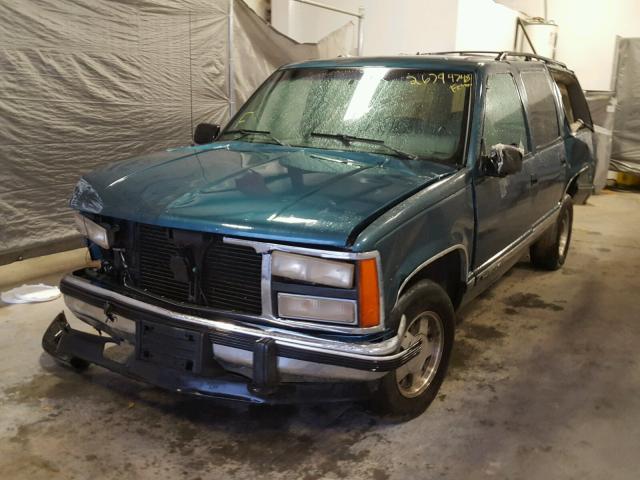 1GKEC16K6PJ737899 - 1993 GMC SUBURBAN C BLUE photo 2