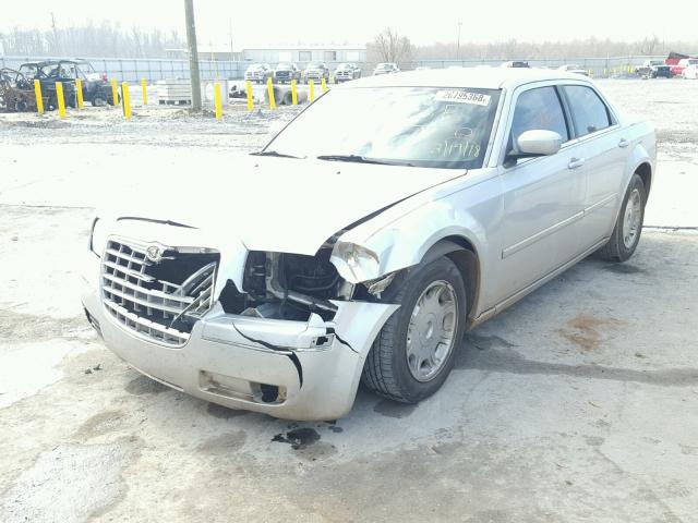 2C3KA53G46H113020 - 2006 CHRYSLER 300 TOURIN SILVER photo 2