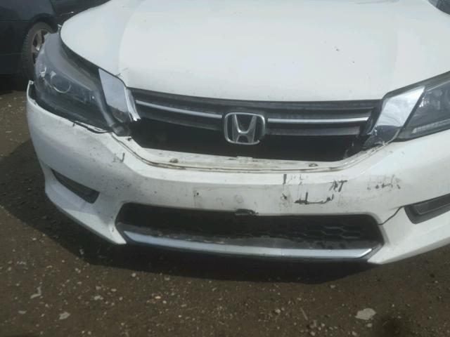 1HGCR2F73FA256950 - 2015 HONDA ACCORD EX WHITE photo 9