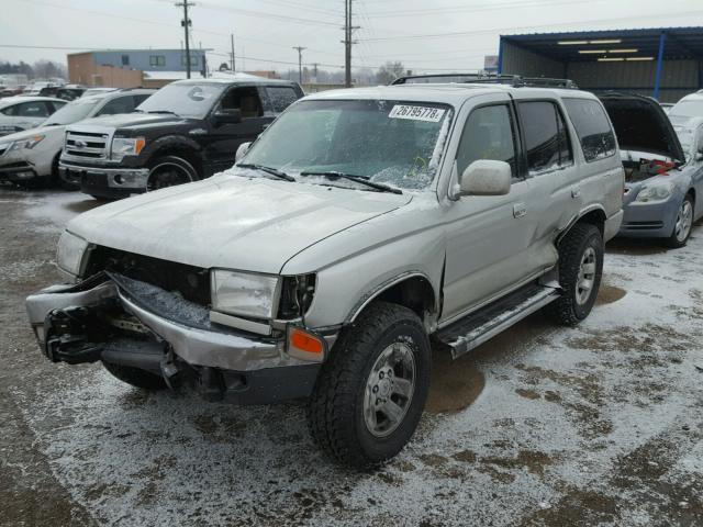 JT3HN86R3Y0312273 - 2000 TOYOTA 4RUNNER SR SILVER photo 2