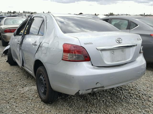 JTDBT923684028059 - 2008 TOYOTA YARIS SILVER photo 3