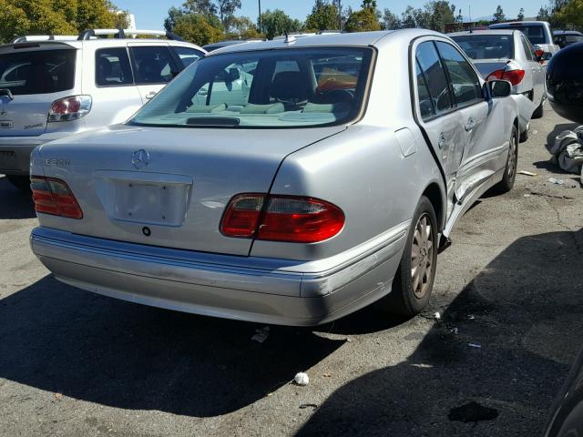 WDBJF65J11B172565 - 2001 MERCEDES-BENZ E 320 SILVER photo 4