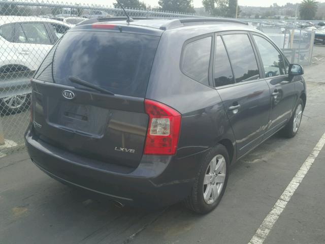 KNAFG526977110788 - 2007 KIA RONDO LX GRAY photo 4