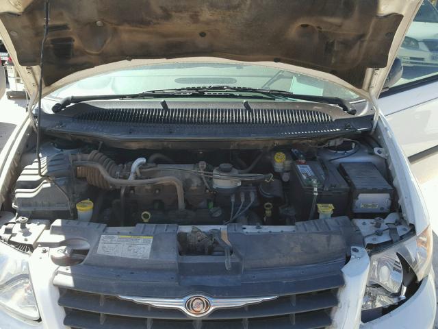 1A4GP45R56B577901 - 2006 CHRYSLER TOWN & COU WHITE photo 7