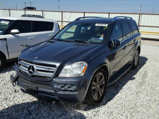 4JGBF7BE9BA717997 - 2011 MERCEDES-BENZ GL 450 4MA SILVER photo 2