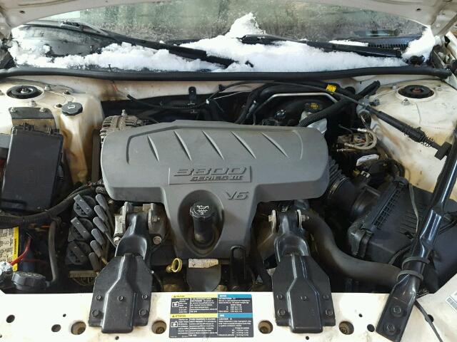 2G2WP552471235937 - 2007 PONTIAC GRAND PRIX WHITE photo 7