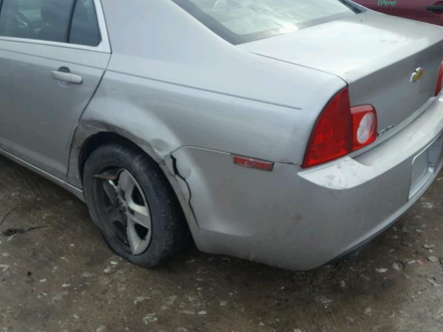 1G1ZH57B18F154657 - 2008 CHEVROLET MALIBU 1LT SILVER photo 9