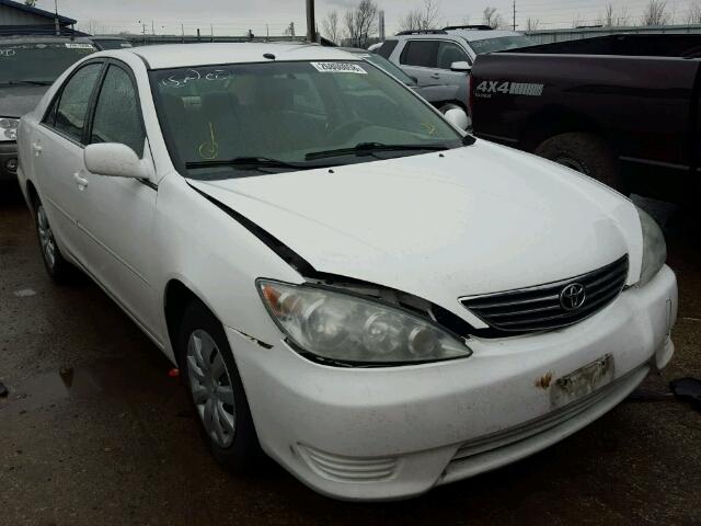 4T1BE30K05U547259 - 2005 TOYOTA CAMRY LE WHITE photo 1