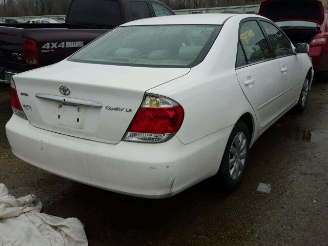 4T1BE30K05U547259 - 2005 TOYOTA CAMRY LE WHITE photo 4