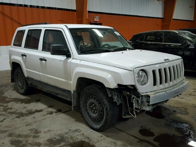 1C4NJPAB3FD372901 - 2015 JEEP PATRIOT WHITE photo 1