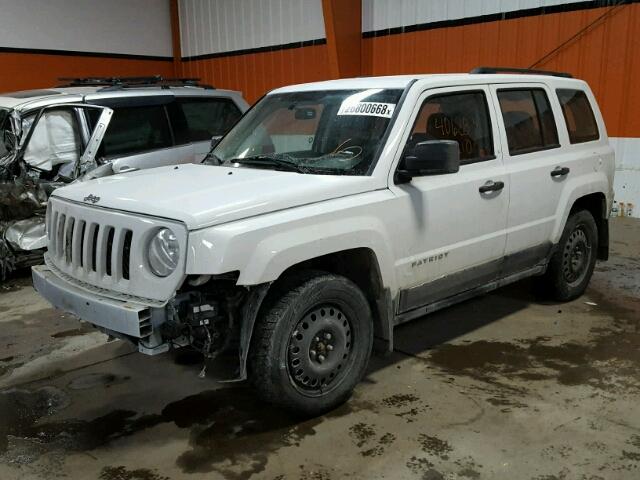 1C4NJPAB3FD372901 - 2015 JEEP PATRIOT WHITE photo 2