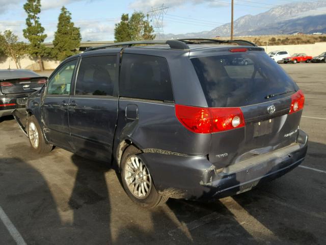 5TDYK4CC8AS331689 - 2010 TOYOTA SIENNA XLE GRAY photo 3