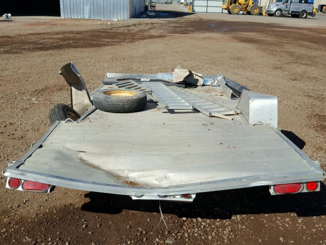 1YGAT16173B009225 - 2003 UTILITY TRAILER SILVER photo 5