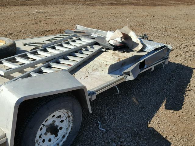 1YGAT16173B009225 - 2003 UTILITY TRAILER SILVER photo 9