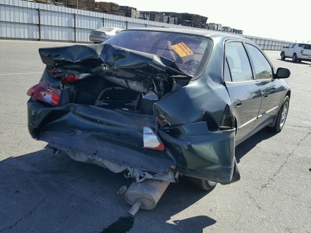 JHMCG6650YC037444 - 2000 HONDA ACCORD LX GREEN photo 4