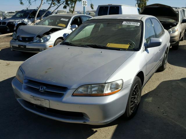 JHMCG5641XC040983 - 1999 HONDA ACCORD LX SILVER photo 2