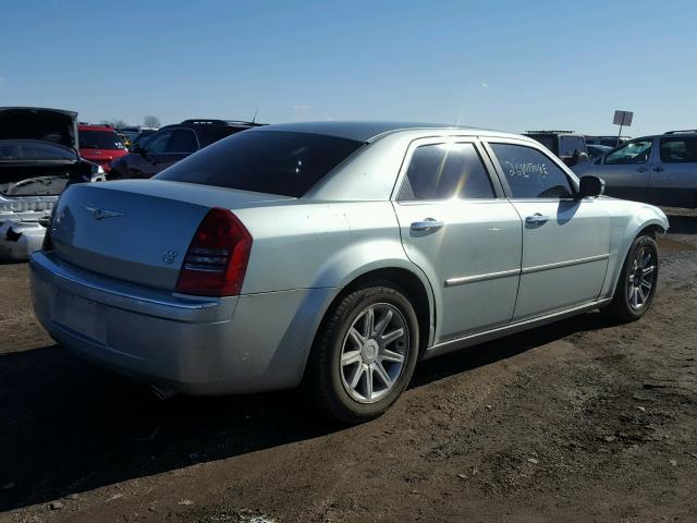 2C3KA63H56H249185 - 2006 CHRYSLER 300C SILVER photo 4